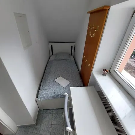 R24 - Rose House Homestay szállás *