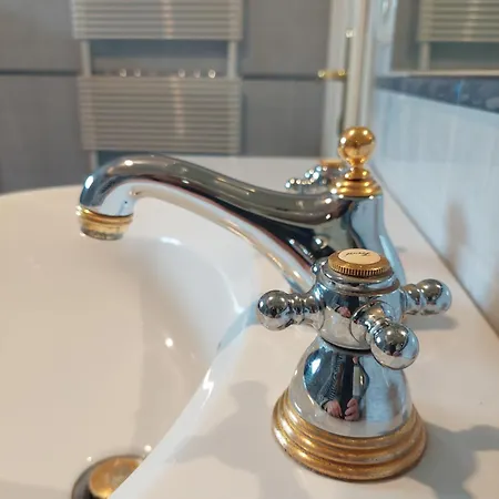 R24 - Rose House Homestay szállás *