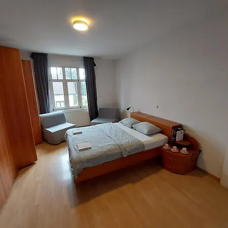 R24 - Rose House Homestay szállás *
